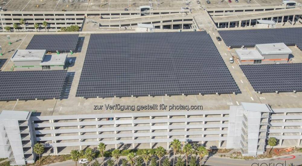 Tampa International Airport unveiled a twomegawatt solar canopy