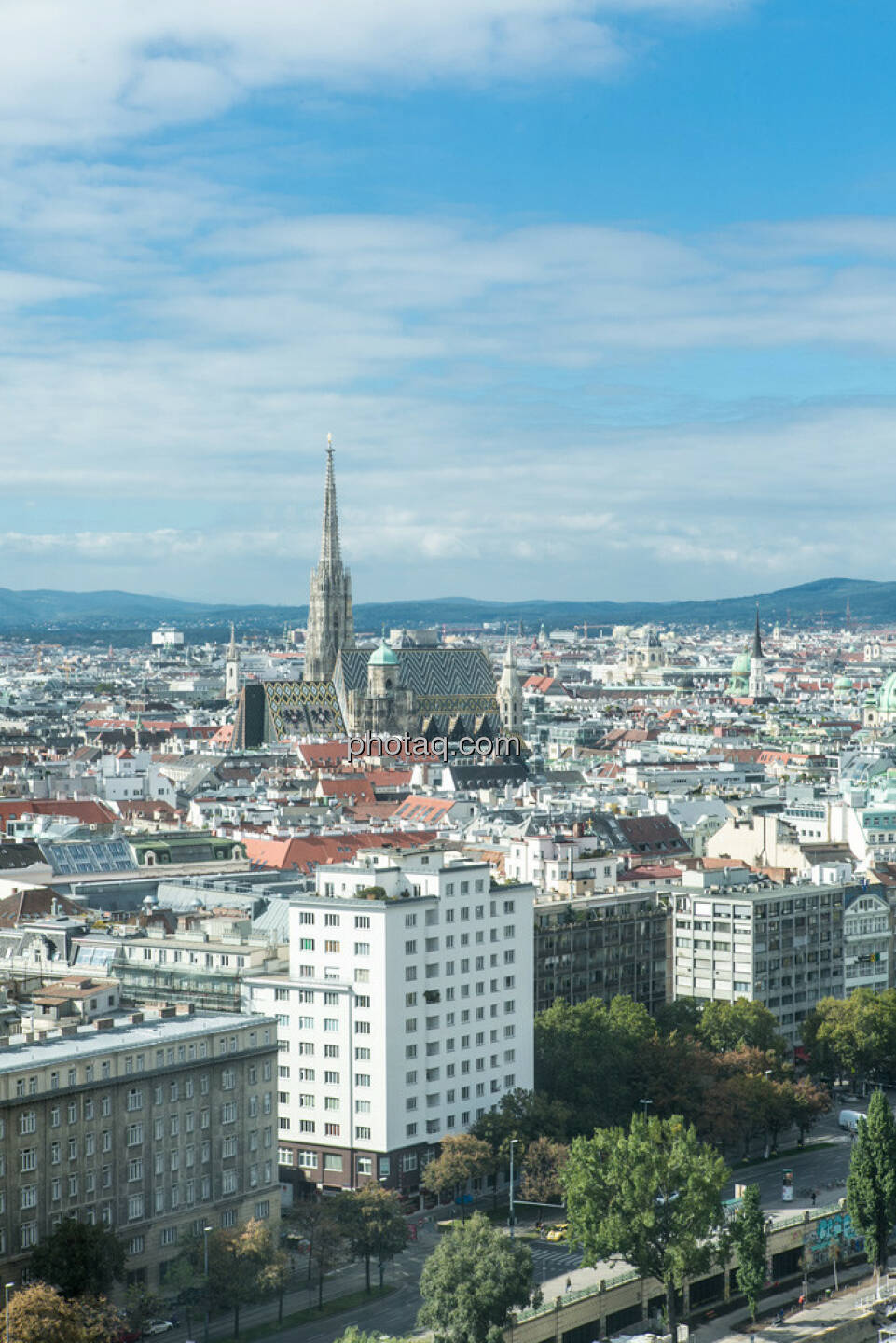 Blick aus dem 20. Stock des Uniqa Tower, Stephansdom