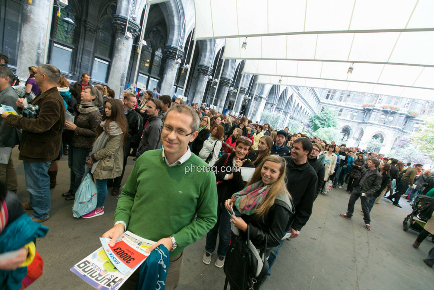 Günther Artner (Analyst, Erste Group) in der Warteschlage, Erste Bank Vienna Night Run 2013