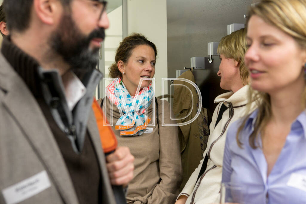 Sabine Hoffmann (ambuzzador), Karin Krobath (Identitäter), &copy; Martina Draper (16.10.2013) 