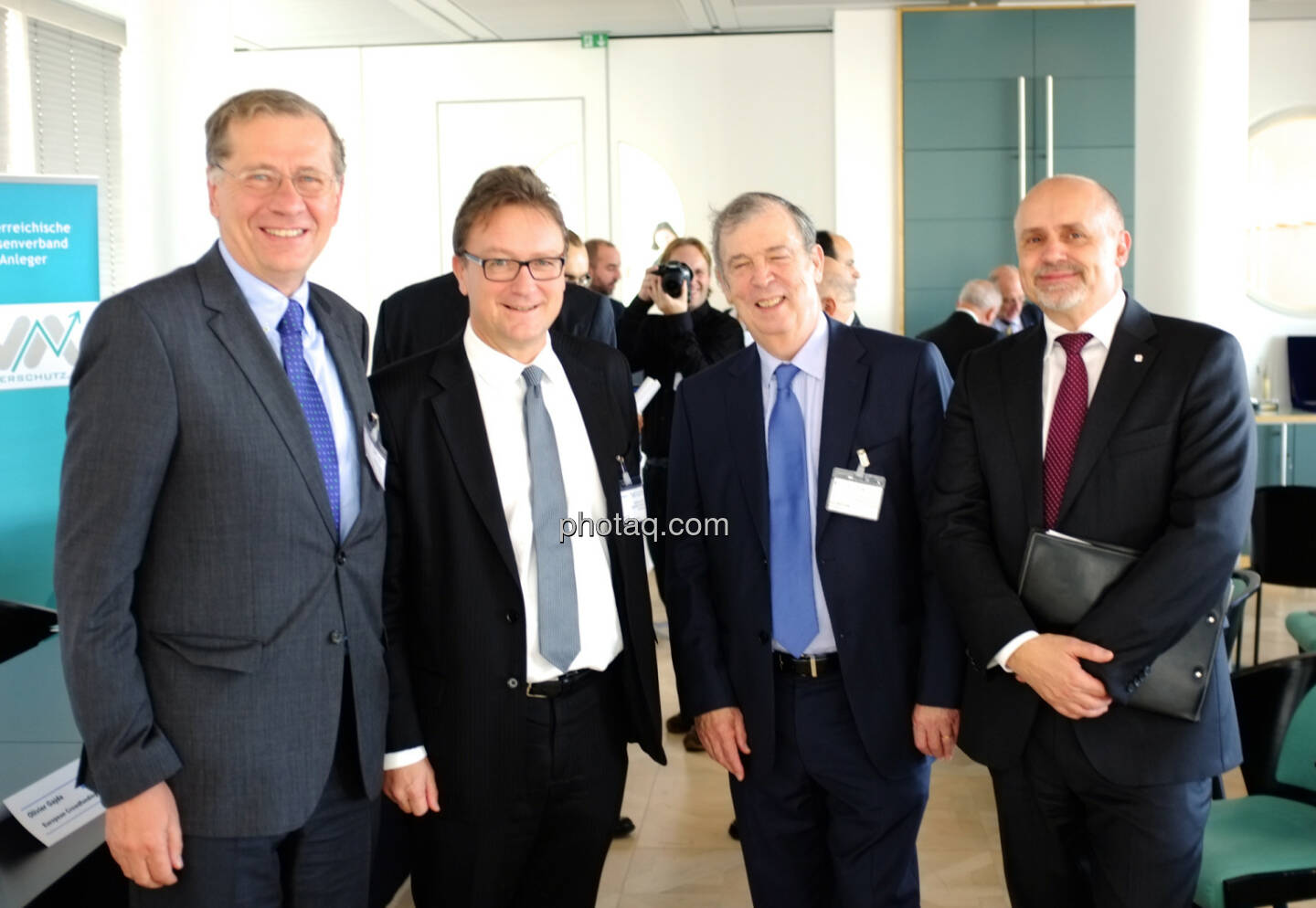 Wilhelm Rasinger (IVA), Helmut Ettl (FMA), Jean Berthon (Präsident EuroFinUse), Peter Hagen (VIG)