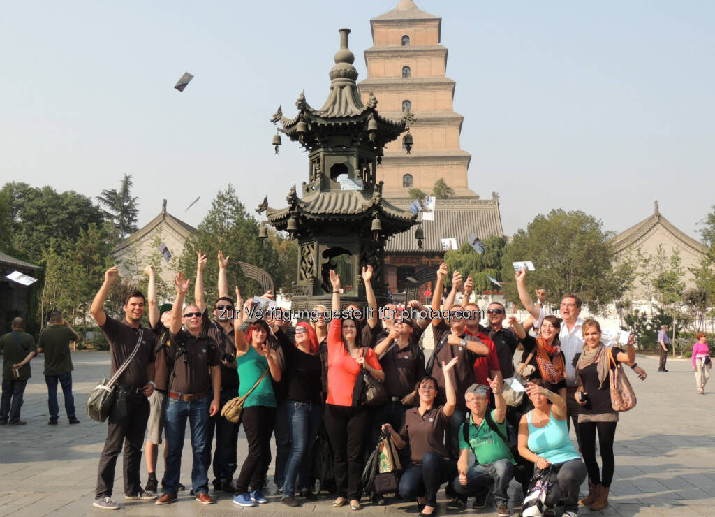 Für 21 Mitarbeiter von FACC war die Reise nach China ein Gewinn - eine Gruppe von Mitarbeiterinnen und Mitarbeitern von FACC verbrachte acht eindrucksvolle Tage in Asien (c) FACC (23.10.2013) 