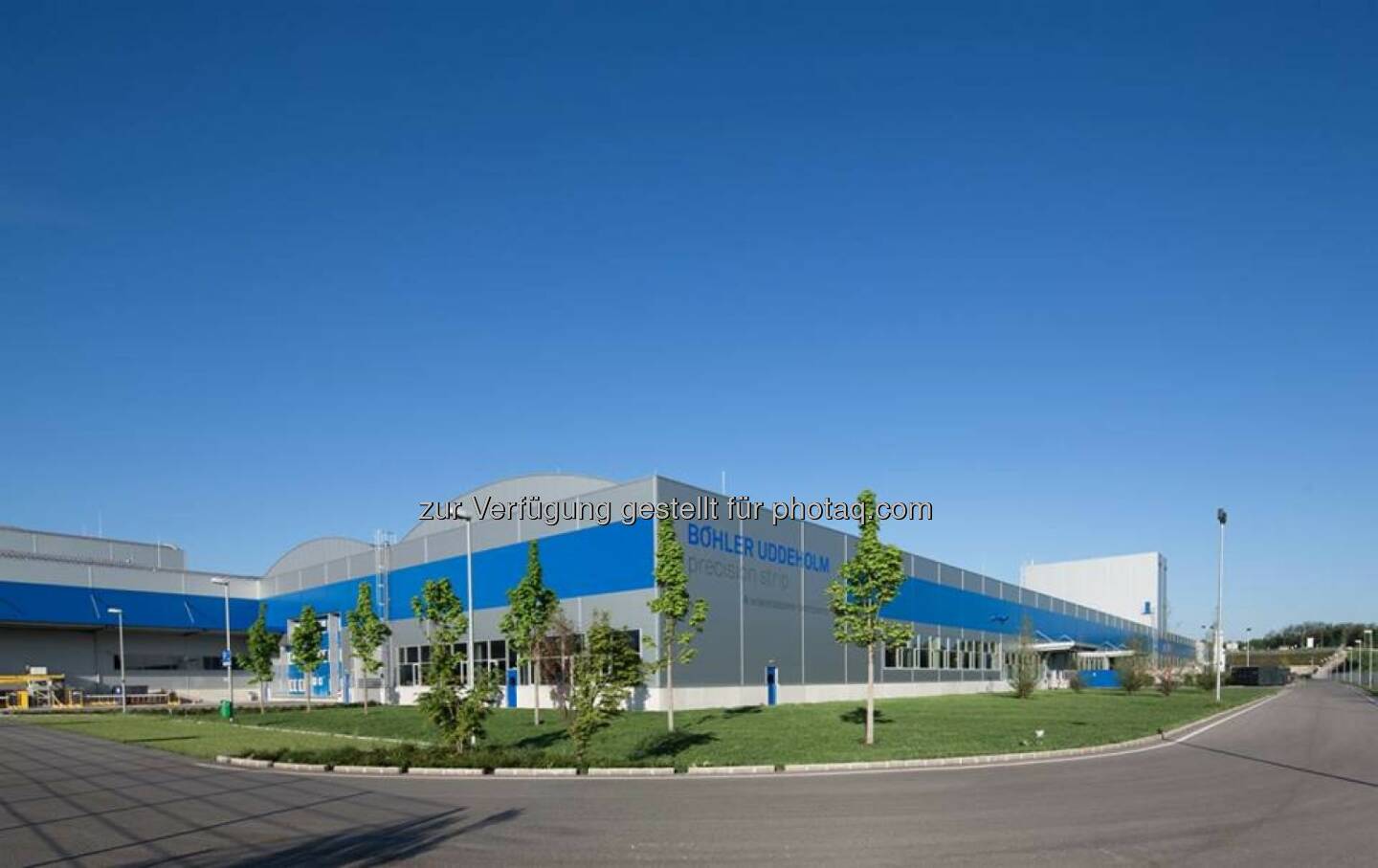 Der voestalpine-Konzern eröffnet im niederösterreichischen Kematen/Ybbs eines der weltweit modernsten Kaltwalzzentren zur Herstellung von hochwertigem Bandstahl. http://bit.ly/1fZBDfh