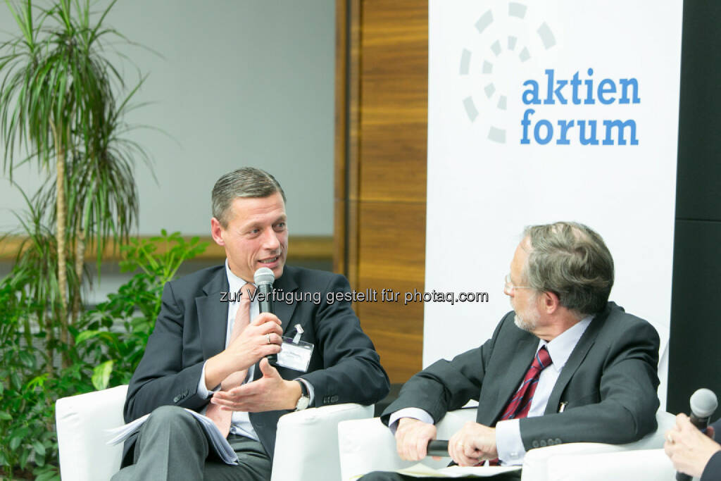 Christian Pilnacek, Sektionschef für Strafrecht, BM für Justiz, Friedrich Rödler, Vorsitzender des AR, Erste Group Bank AG, © Martina Draper für das Aktienforum (30.10.2013) 