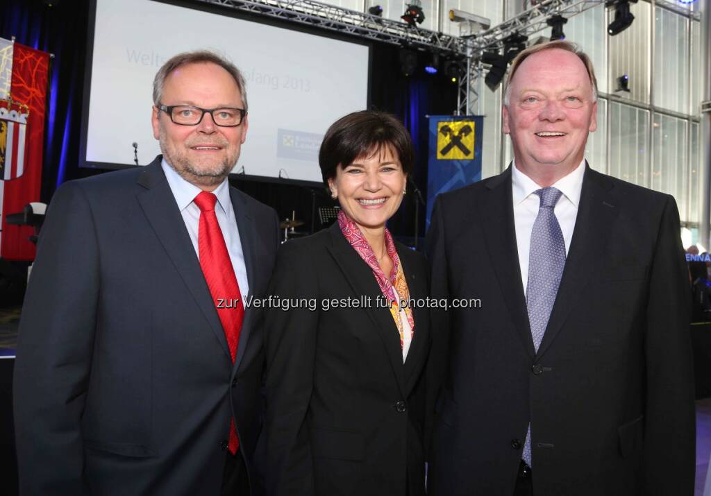 Josef Stockinger (OÖ Versicherung-Generaldirektor), Michaela Keplinger-Mitterlehner (RLB OÖ), Gerhard Falch (Amag)  - (Bild: RLB OÖ/Strobl) (01.11.2013) 