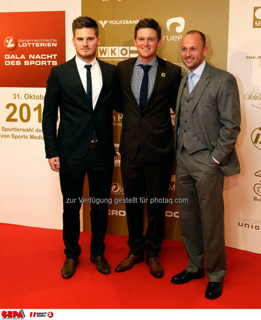 Niki Wiesberger, Bernd Wiesberger (AUT) und Niki Zitny (OEGV). Foto: GEPA pictures/ Walter Luger (02.11.2013) 