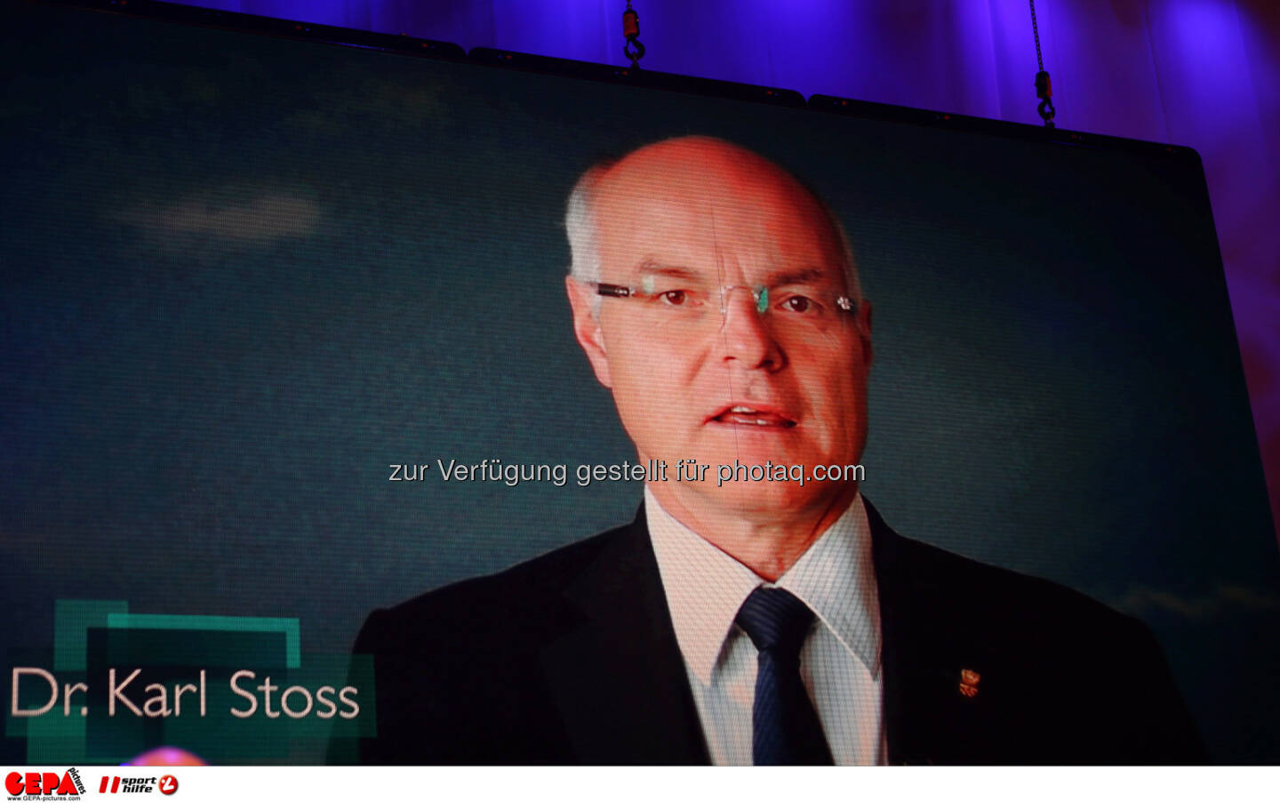 Karl Stoss (OEOC) auf einer Videowall. Foto: GEPA pictures/ Markus Oberlaender