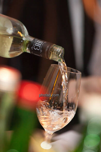 1. Brunel Achterl, Weinglas, Weißwein, © Michaela Mejta für Brunel (20.11.2013) 