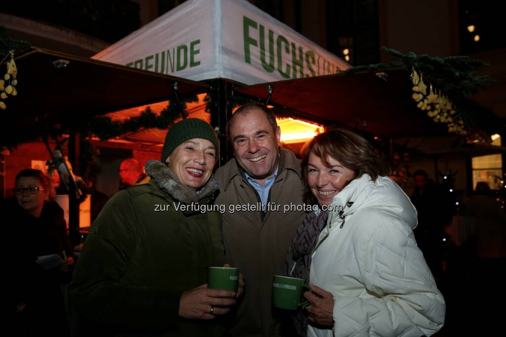 Agenturinhaberin Stephanie Fuchs-Groszmann, Commestero-Gründer Ferdinand Ploner, Stiftung Kindertraum- Geschäftsführerin Gabriela Gebhart, © leisure.at/Roland Rudolph (23.11.2013) 