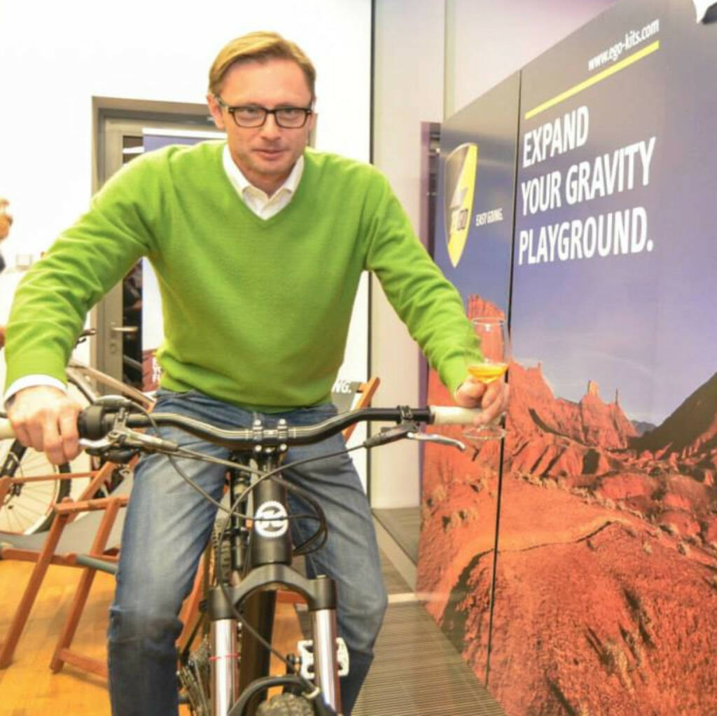 Andreas Kern, Wikifolio (2. Dezember), finanzmarktfoto.at wünscht alles Gute! , © entweder mit freundlicher Genehmigung der Geburtstagskinder von Facebook oder von den jeweils offiziellen Websites  (02.12.2013) 