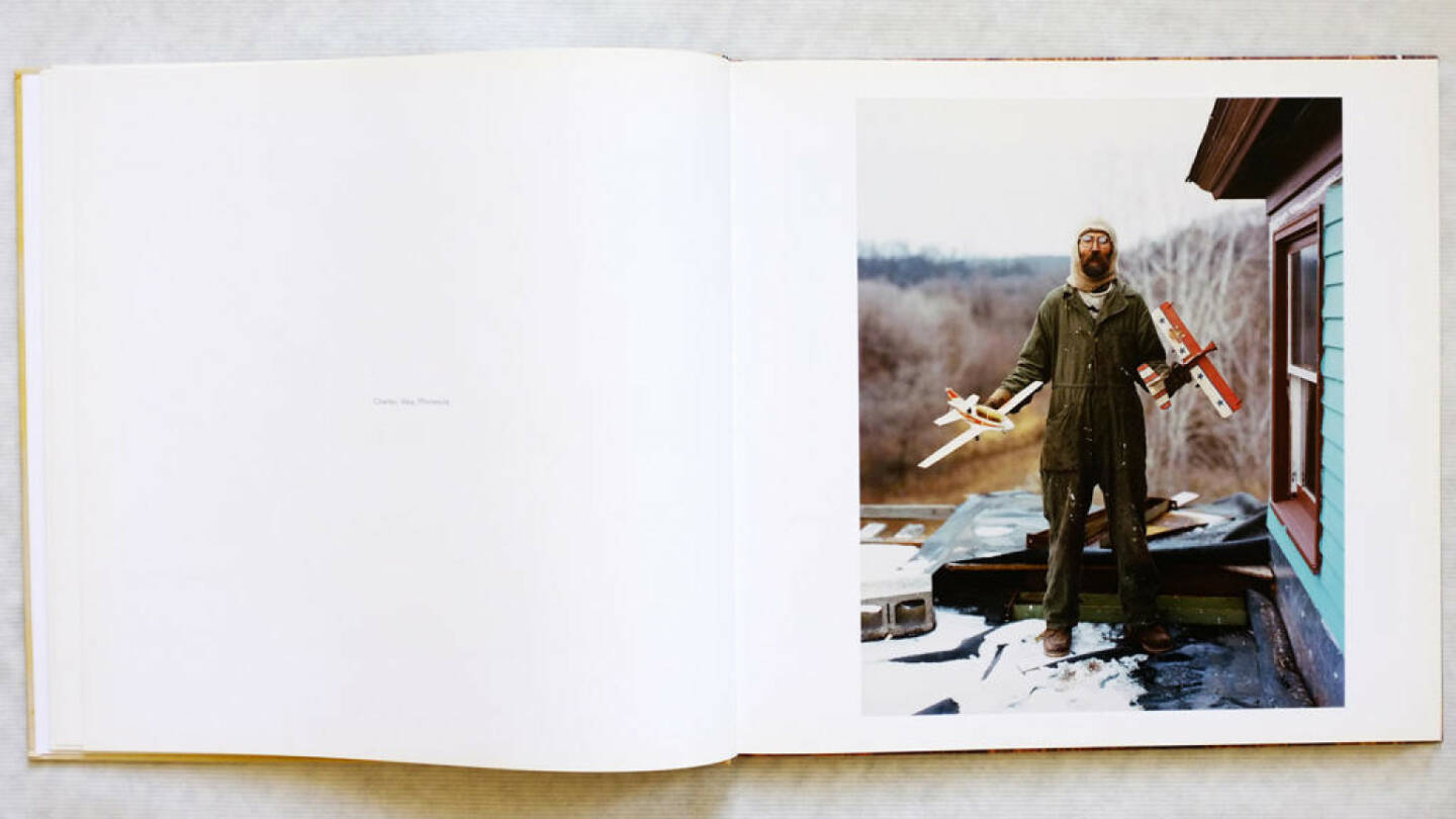 Eine Seite aus Alec Soth - Sleeping by the Mississippi, Preis:400-600 Euro http://josefchladek.com/book/alec_soth_-_sleeping_by_the_mississippi