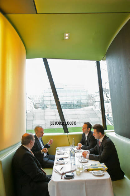 Roland Meier (iQ-Foxx), Christian Drastil, Julian Schillinger (Privé), Miro Mitev (iQ-Foxx), © finanzmarktfoto.at/Martina Draper (12.12.2013) 