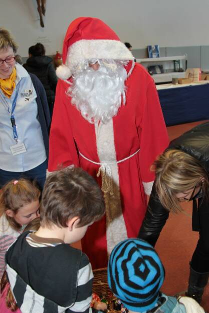 Der Weihnachtsmann am 25. Familientag am Salzburg Airport (c) Salzburg Airport (17.12.2013) 