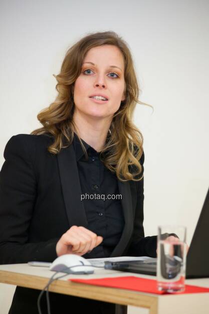 Miriam Broucek (FMA), © finanzmarktfoto.at/Michaela Mejta (08.01.2014) 