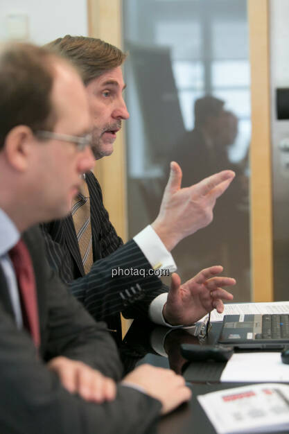 Florian Nowotny, Finanzvorstand der  CA Immo (CFO), Bruno Ettenauer, Vorstandsvorsitzender der CA Immo (CEO), © finanzmarktfoto.at/Martina Draper (14.01.2014) 