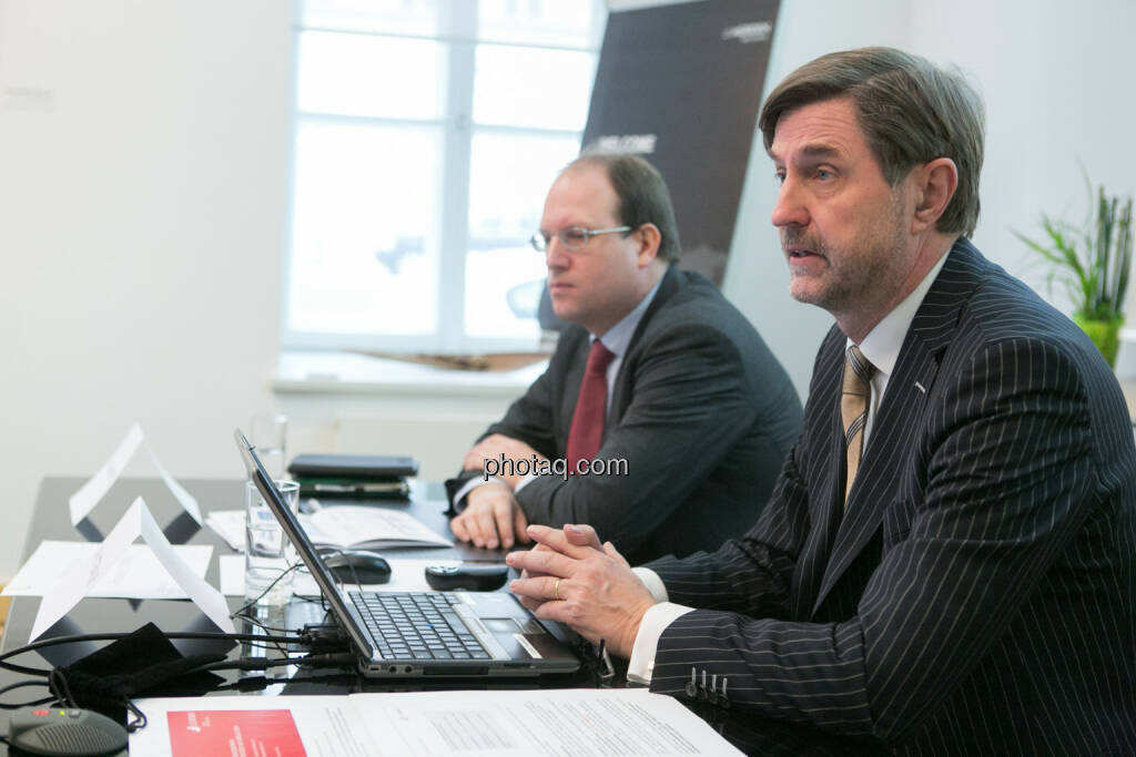 Florian Nowotny, Finanzvorstand der  CA Immo (CFO), Bruno Ettenauer, Vorstandsvorsitzender der CA Immo (CEO), © finanzmarktfoto.at/Martina Draper (14.01.2014) 