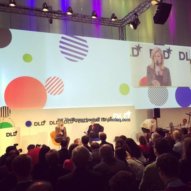 Arianna Huffington und Paulo Coelho auf der DLD (Digital-Life-Design), © Ali Mahlodji (20.01.2014) 