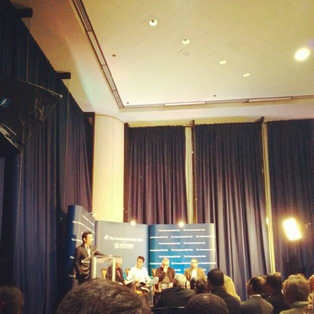 At tonight's Commonwealth Club panel with peeps of Zappos, Okcupid and Adobe about innovation labs #thinklikeastartup — hier: The Commonwealth Club of California., © Elisabeth Oberndorfer (22.01.2014) 