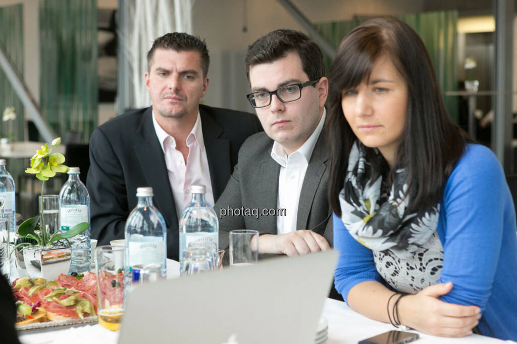 Franz Ömer (bet-at-home.com), Klaus Fahrnberger (bet-at-home.com), Stephanie Bauer (voestalpine), © finanzmarktfoto.at/Martina Draper (24.01.2014) 