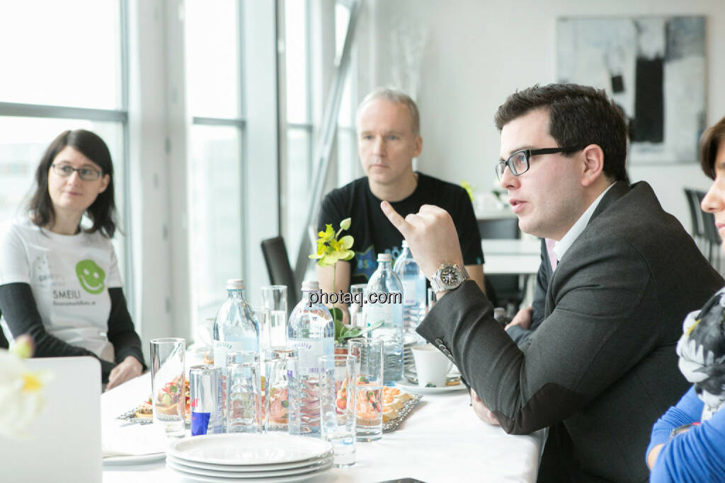  Susanne Trhal (Team sisu), Christian Drastil, Klaus Fahrnberger (bet-at-home.com), Stephanie Bauer (voestalpine), © finanzmarktfoto.at/Martina Draper (24.01.2014) 