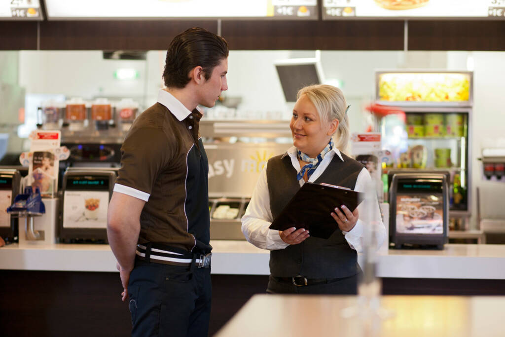 Restaurant Mitarbeiter McDonald's, © McDonald's (Homepage) (26.01.2014) 