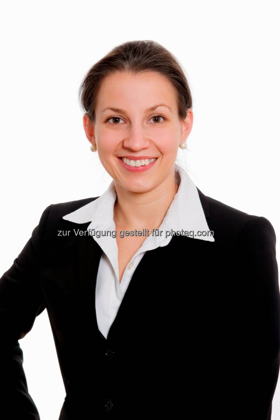 Ursula Rath wird mit 1. Februar 2014 Equity Partner der zentraleuropäischen Rechtsanwaltskanzlei Schönherr. Rath ist spezialisiert auf den Bereich Banking, Finance & Capital Markets und hat in den letzten Jahren einige der größten Kapitalmarkttransaktionen in Österreich federführend betreut. (C) Schönherr
