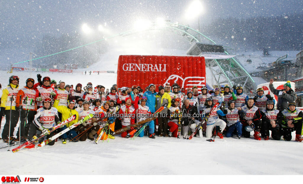 Sporthilfe Charity Race. Bild zeigt Teilnehmer und das Skygate. Foto: GEPA pictures/ Harald Steiner, © GEPA/Sporthilfe (27.01.2014) 