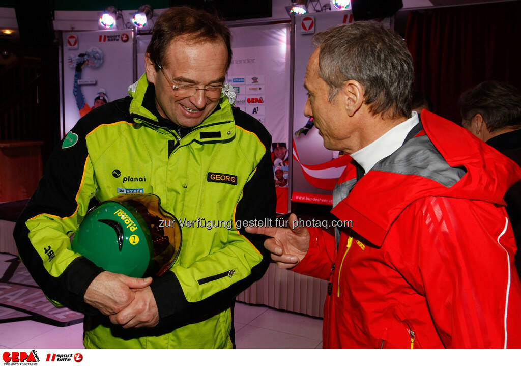 Sporthilfe Charity Race. Bild zeigt Georg Bliem und Geschaeftsfuehrer Anton Schutti (Sporthilfe). Foto: GEPA pictures/ Harald Steiner, © GEPA/Sporthilfe (27.01.2014) 