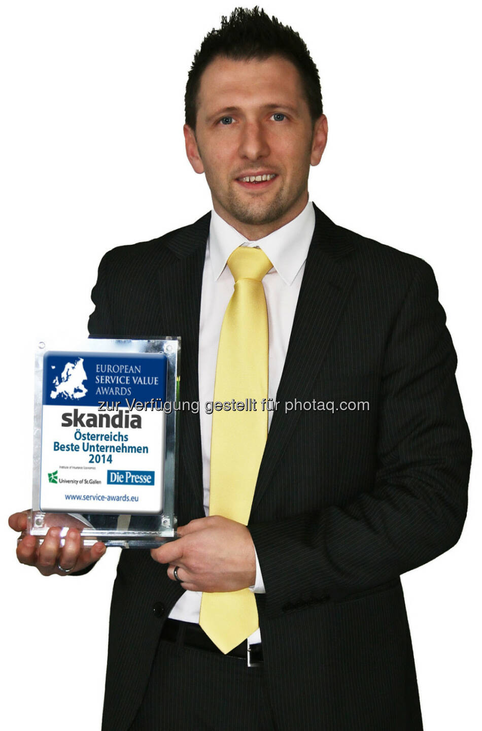 Skandia Service- und Vertriebsleiter Richard Zarycka freut sich über einen Platz am Siegertreppchen des Service Value Award 2014