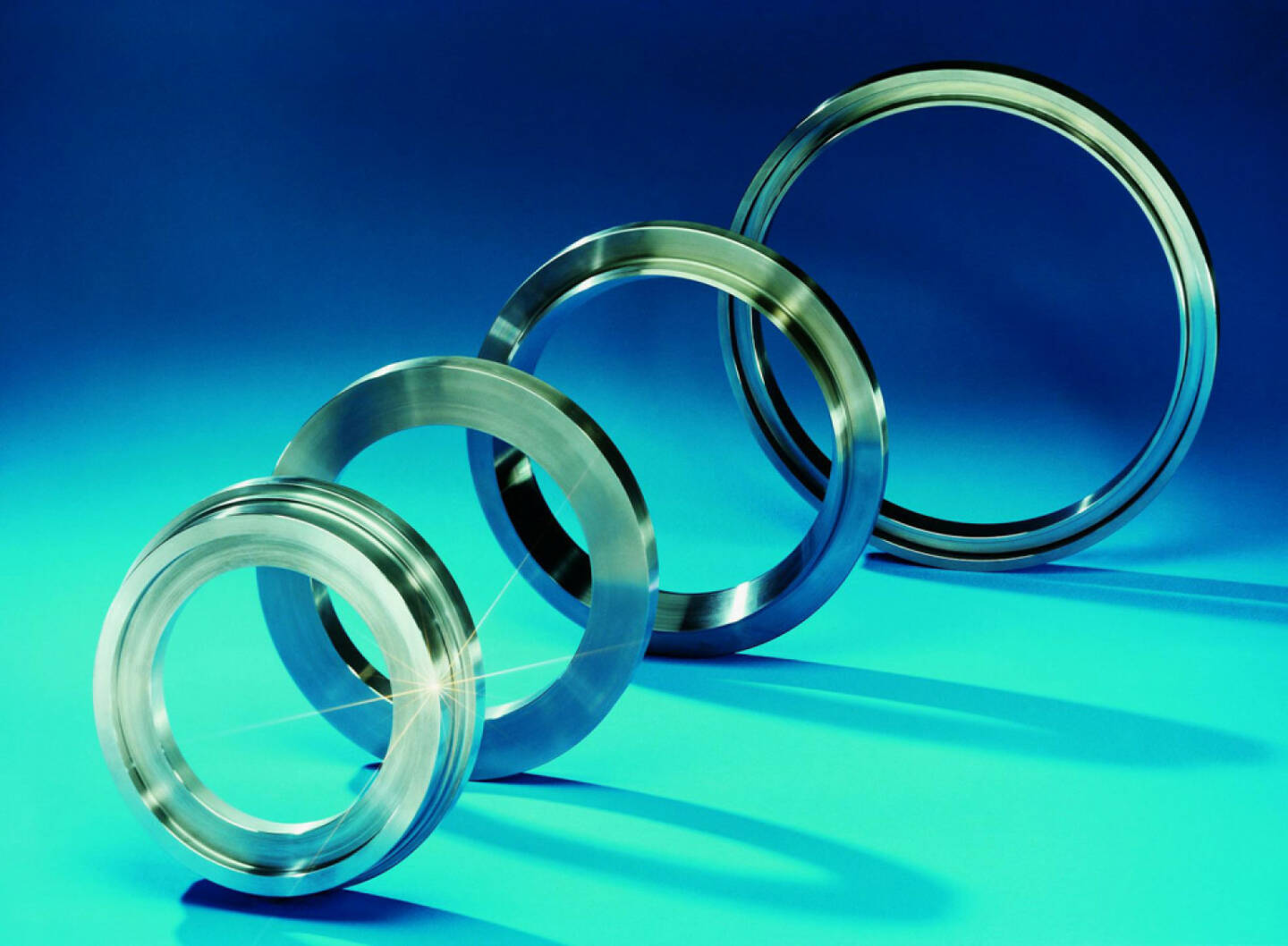 gewaltzte Ringe, ThyssenKrupp AG, (© ThyssenKrupp AG, http://www.thyssenkrupp.com/de/presse/bilder.html&photo_id=1021)