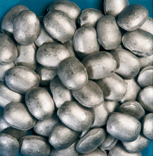 Eisenpellets, ThyssenKrupp AG, (© ThyssenKrupp AG, http://media.thyssenkrupp.com/images/press/thyssenkrupp_p_981.jpg), © ThyssenKrupp AG (28.01.2014) 