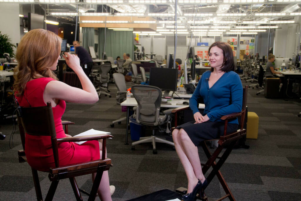 Sheryl Sandberg (facebook) interviewed on CNBC, © facebook (homepage) (31.01.2014) 