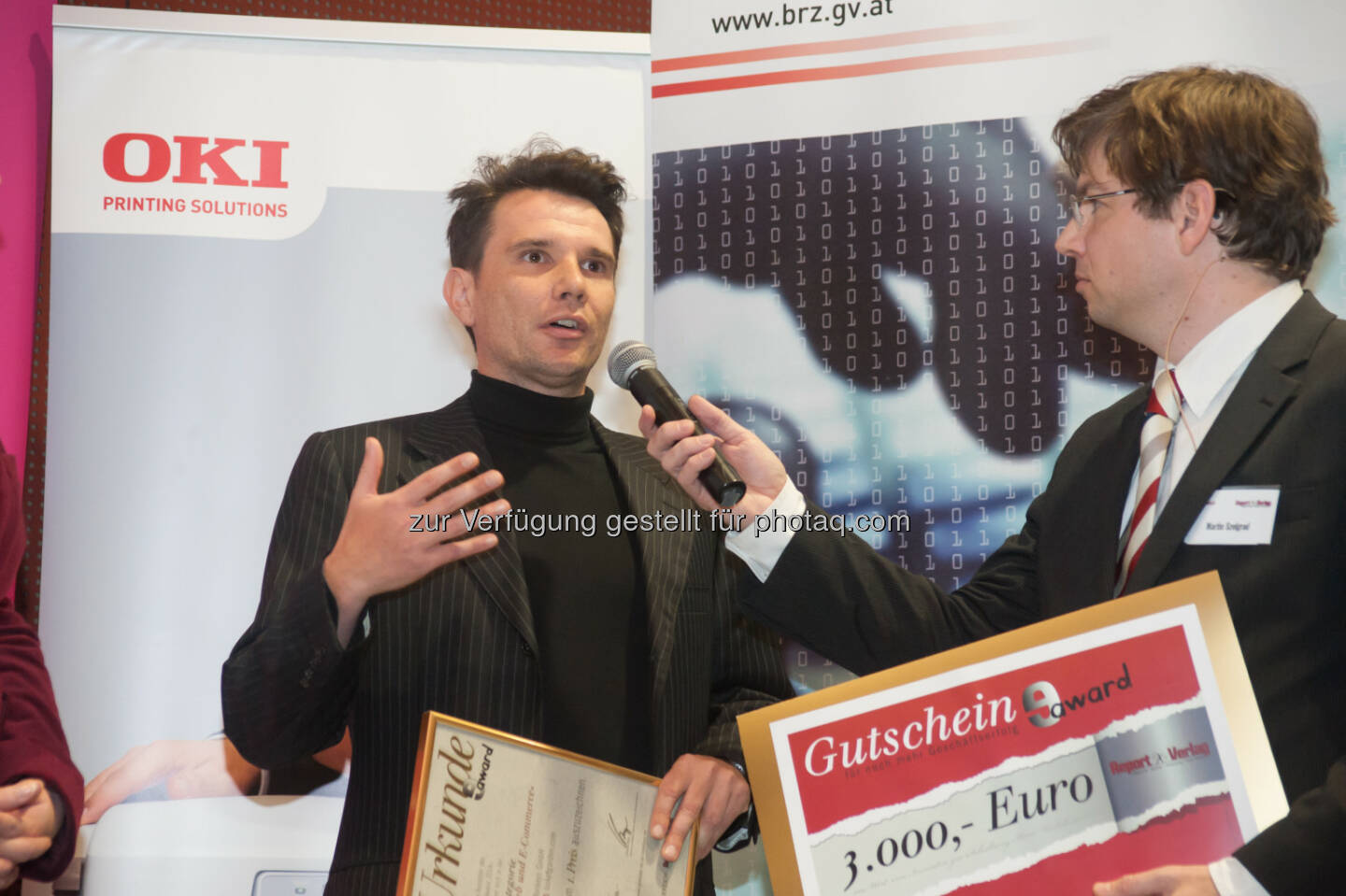 Mario Rosin, ticketgarden.com gmbh, interviewt von Martin Szelgrad bei der Preisverleihung. Am 30. Jänner 2014 wurde zum mittlerweile neunten Mal der eAward vergeben. Mario Rosin, Gründer und Geschäftsführer der
ticketgarden.com gmbh, nahm anlässlich der Galaveranstaltung den 1. Preis in der Kategorie Web und E-Commerce entgegen. Fotocredit: Report Verlag