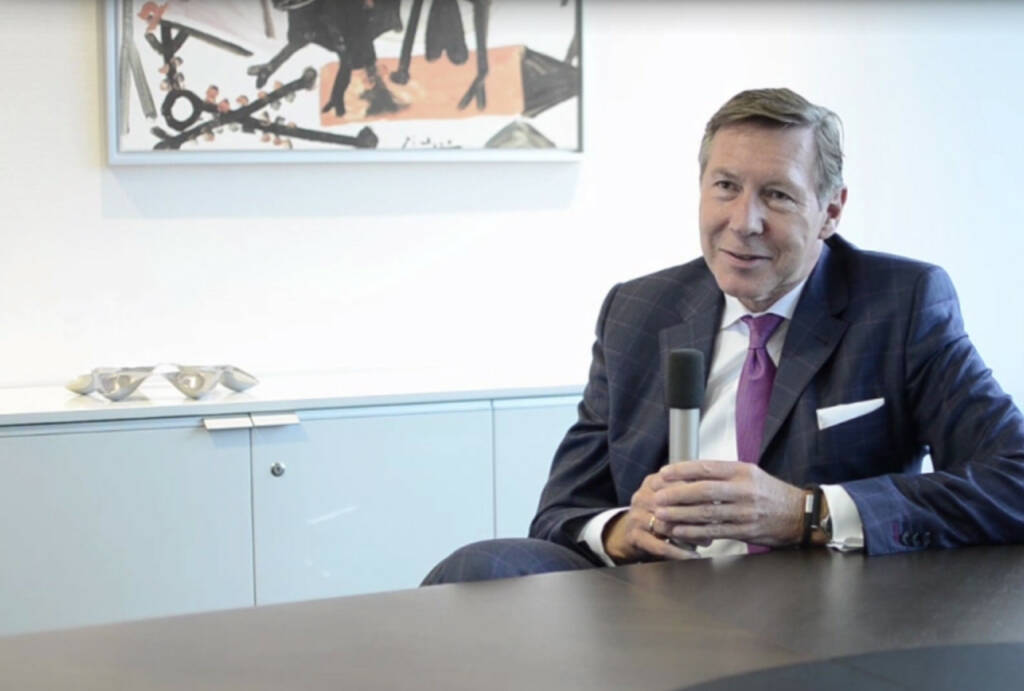 Gerhard Berssenbrügge, Vorstandsvorsitzender Nestlé: Als Vorstandsvorsitzender ist man auch Repräsentant der Firma. Das Video (7:29 min.) dazu unter: http://www.whatchado.com/de/gerhard-berssenbruegge
, © whatchado (08.02.2014) 