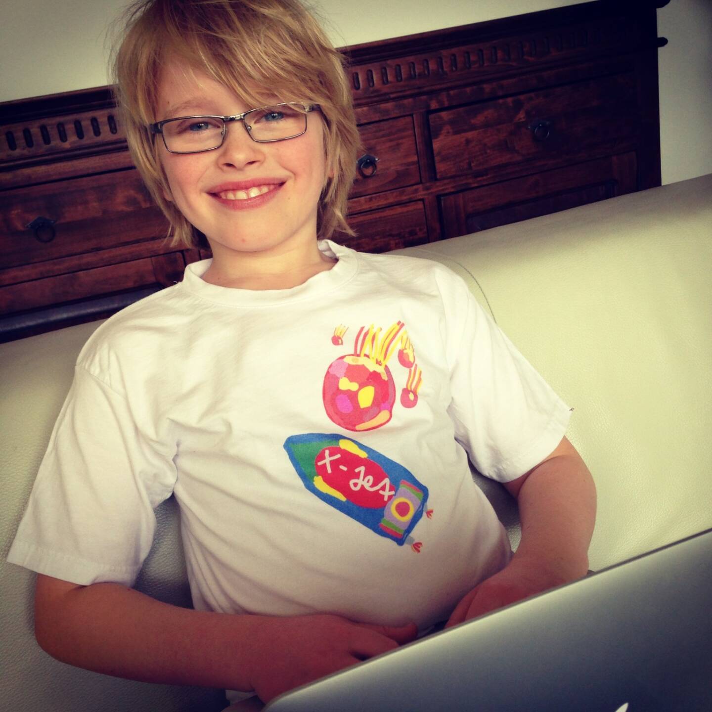 Ian Thomas Steiner startet sehr früh up: Der 9-jährige veröffentlicht iOS Spiel “Meteor Kids” im Apple App Store - http://www.christian-drastil.com/2014/02/08/der_9-jahrige_sohn_eines_ex-kollegen_veroffentlicht_ios_spiel_meteor_kids_im_apple_app_store