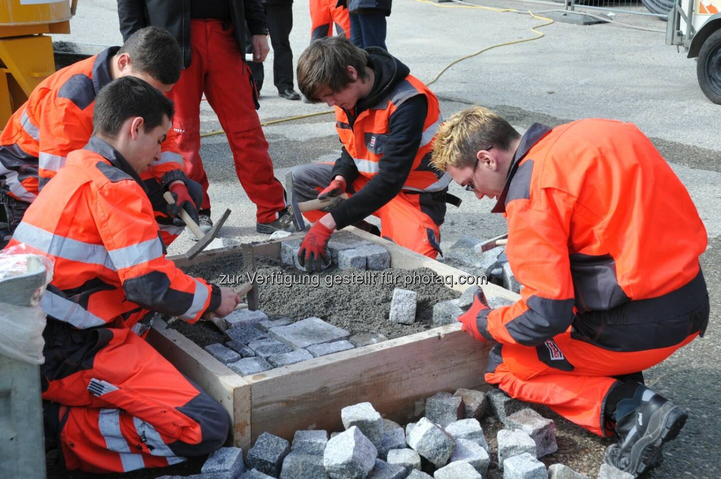 Strabag begrüßt, dass nun neben dem Preis und der Qualität auch soziale und ökologische Kriterien bei der Beurteilung von Angeboten berücksichtigt werden, anlässlich Kärnten will soziale und ökologische Kriterien bei der Vergabe von Bauprojekten berücksichtigen  (Bild: Strabag)