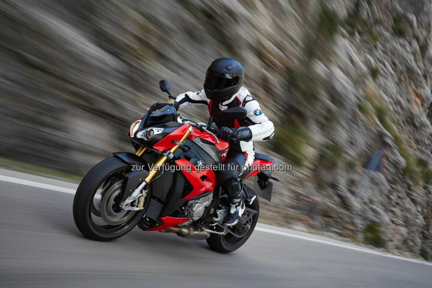 BMW Motorrad startet mit einem starken Absatz in das neue Jahr. Absatzsteigerung von 12,9% gegenüber Vorjahr. (C) BMW