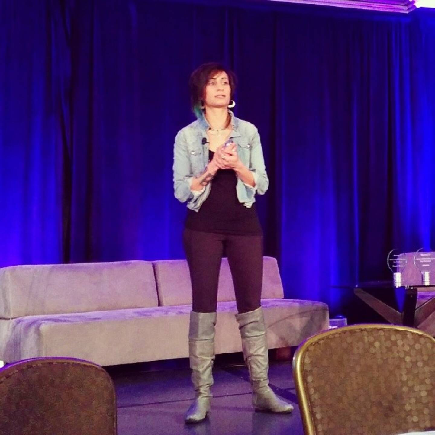 Kudos for wearing gym pants on stage at a conference women2com