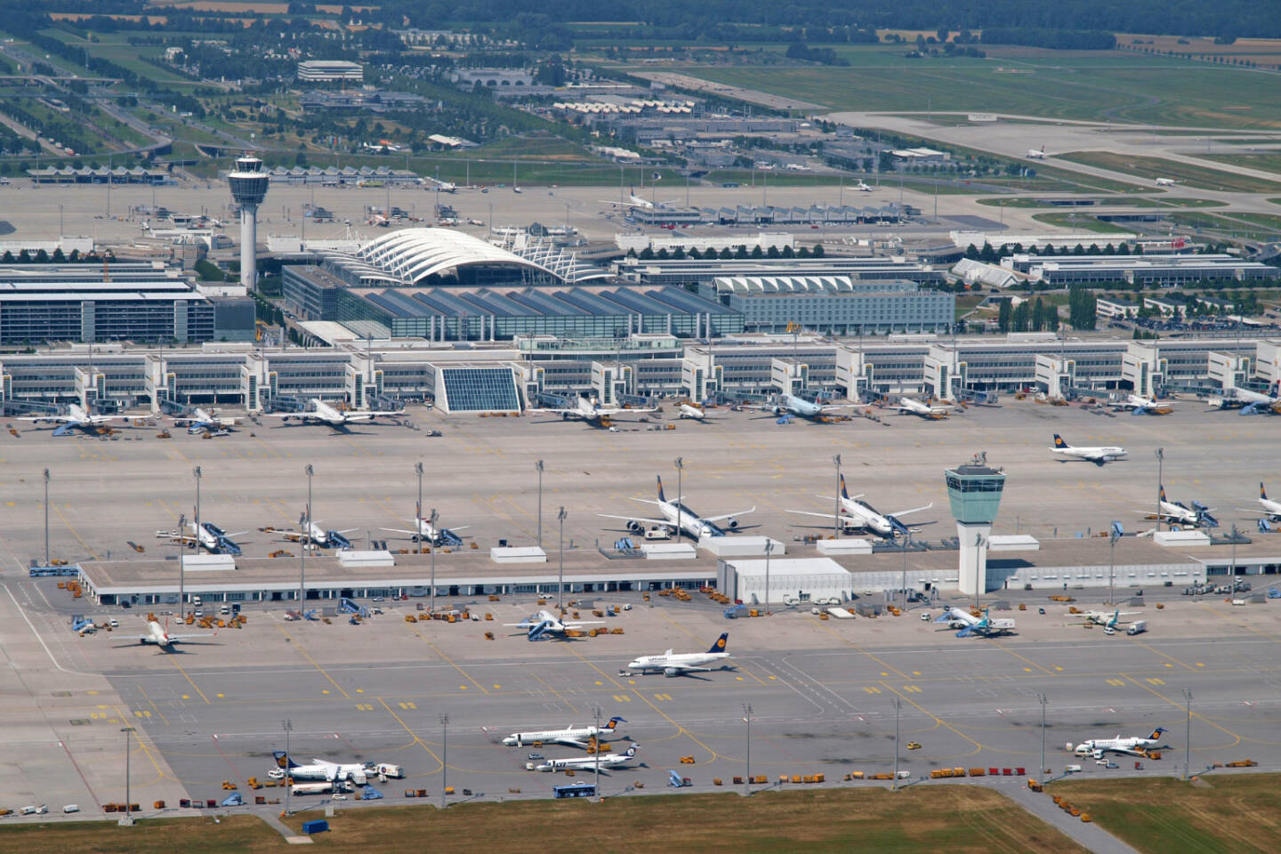 Flughafen Muenchen, von oben, Lufthansa AG, (C) Kerstin Roßkopp 