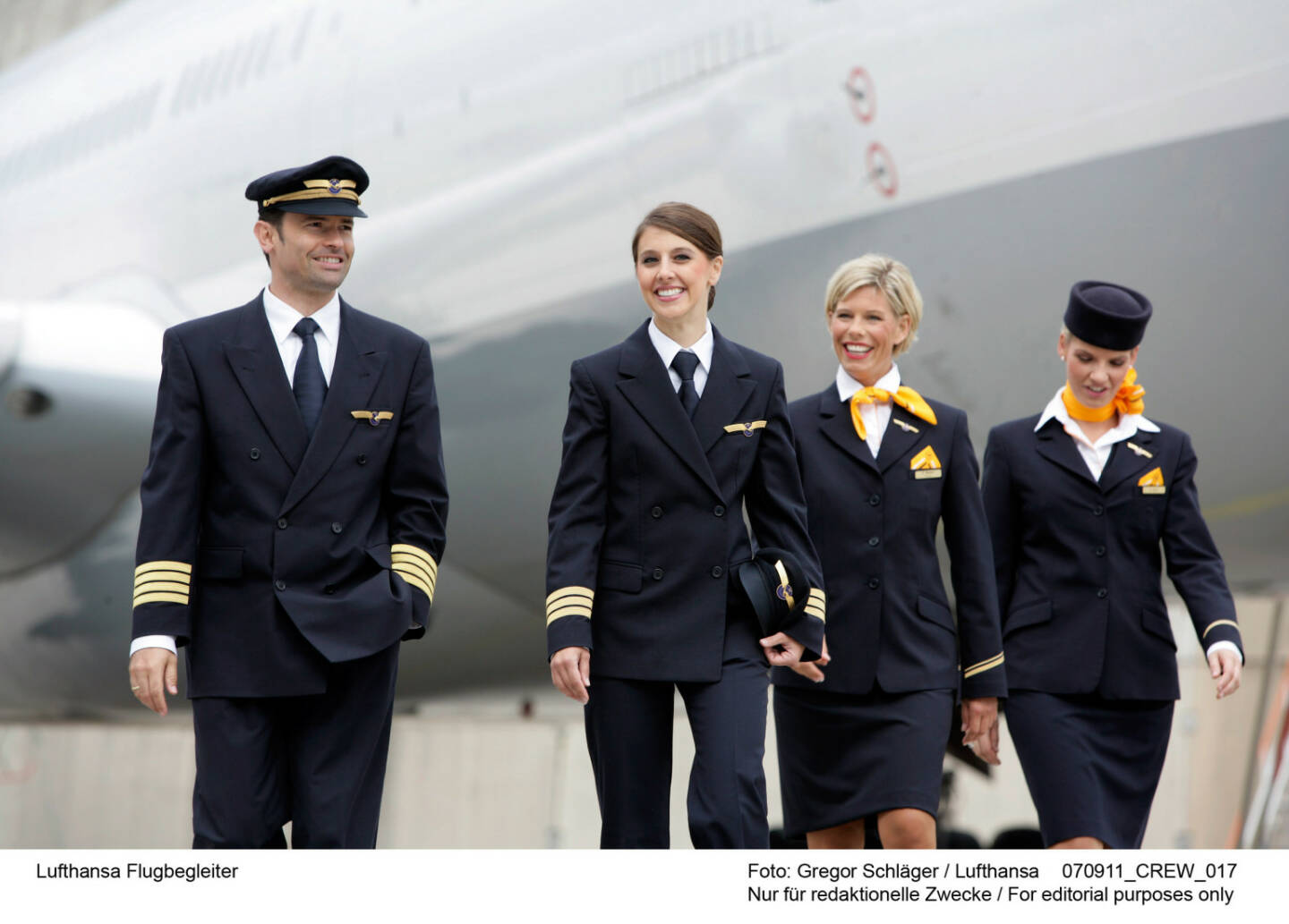 Lufthansa Flugbegleiter Foto: Gregor Schlaeger 