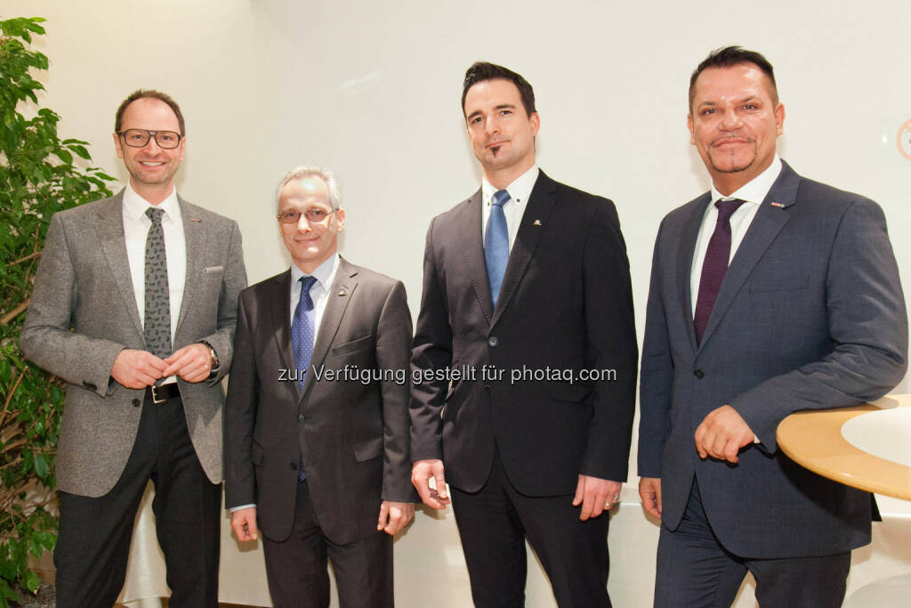 Uniqa-Business-Talk: Siegfried Prietl (Obmann der Wiener Fachgruppe Finanzdienstleister), Gerhard Navara (Uniqa Vorsorgemanager Betriebliche Altersvorsorge), Michael Rohrmoser (Uniqa Sparte Personenversicherung), Georg Plesnik (Geschäftsführer der Fachgruppe Finanzdienstleister/WKW): Die Veränderung der wirtschaftlichen sowie gesetzlichen Rahmenbedingungen bringt neueVoraussetzungen für den Versicherungsmarkt mit sich - vor allem  im Bereich der Lebensversicherung. Damit eng im Zusammenhang stehen die Bereiche der privaten und der betrieblichen Vorsorge., © Aussendung (23.02.2014) 