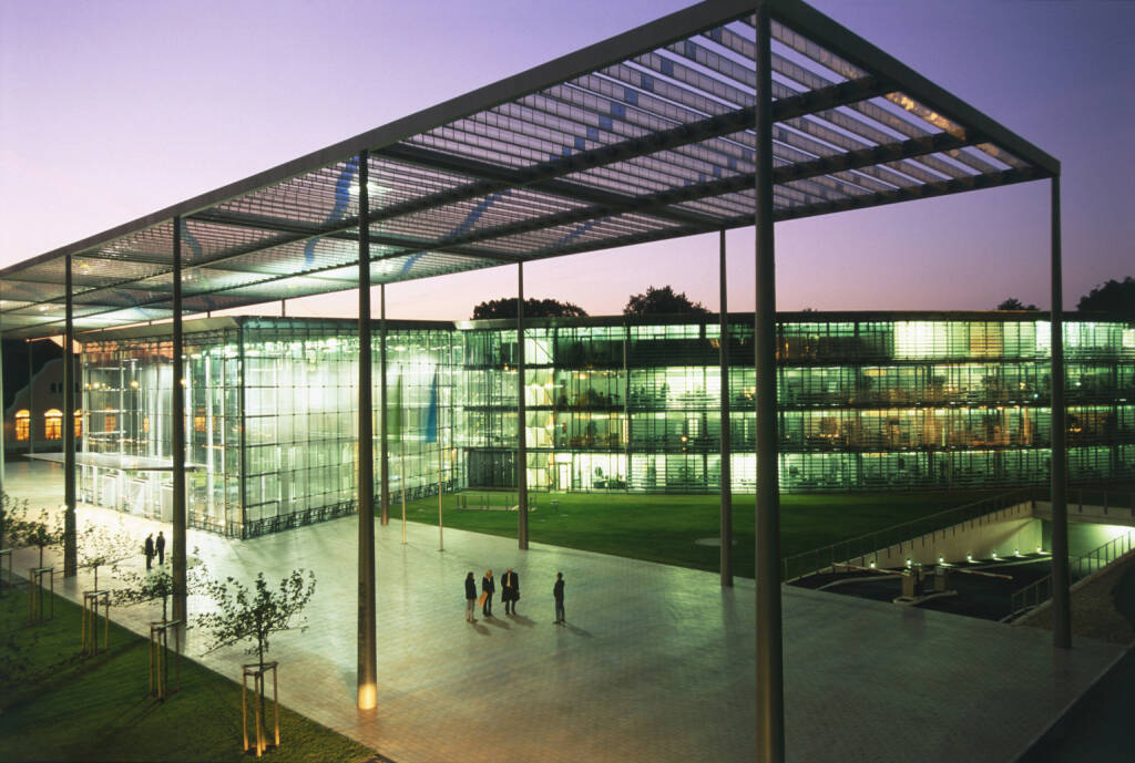 Die Konzernzentrale der Bayer AG in Leverkusen. , © Die Bayer AG (Homepage) (10.03.2014) 