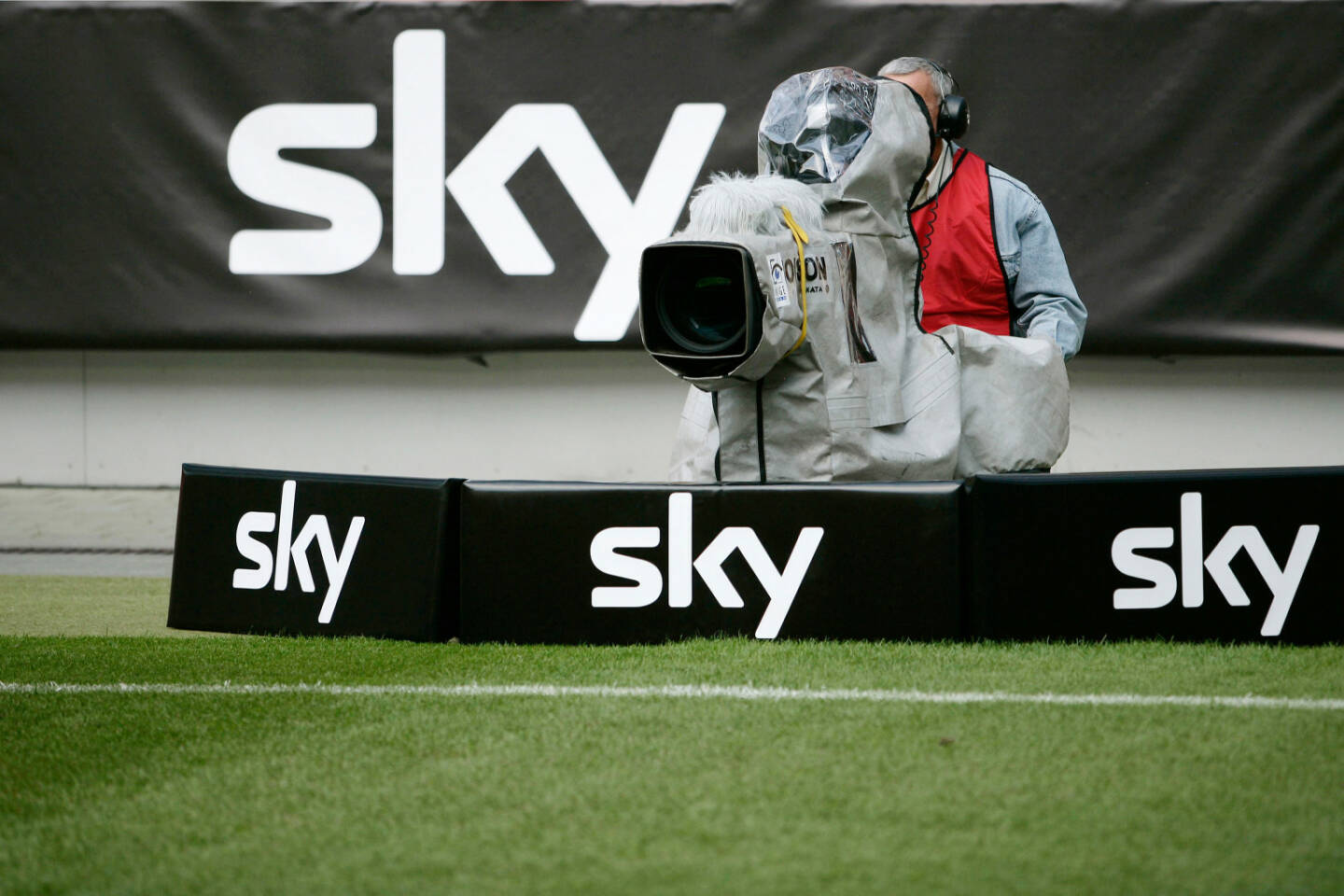 Sky im Fussballstadtion, Sky Deutschland AG