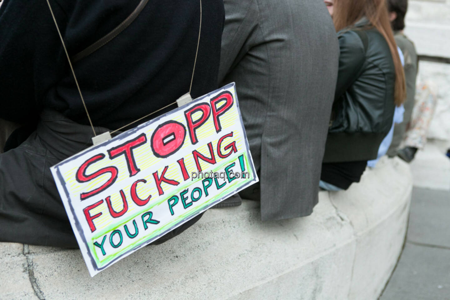 Stopp Fucking your People - Hypo Demonstration in Wien am 18.03.2014
