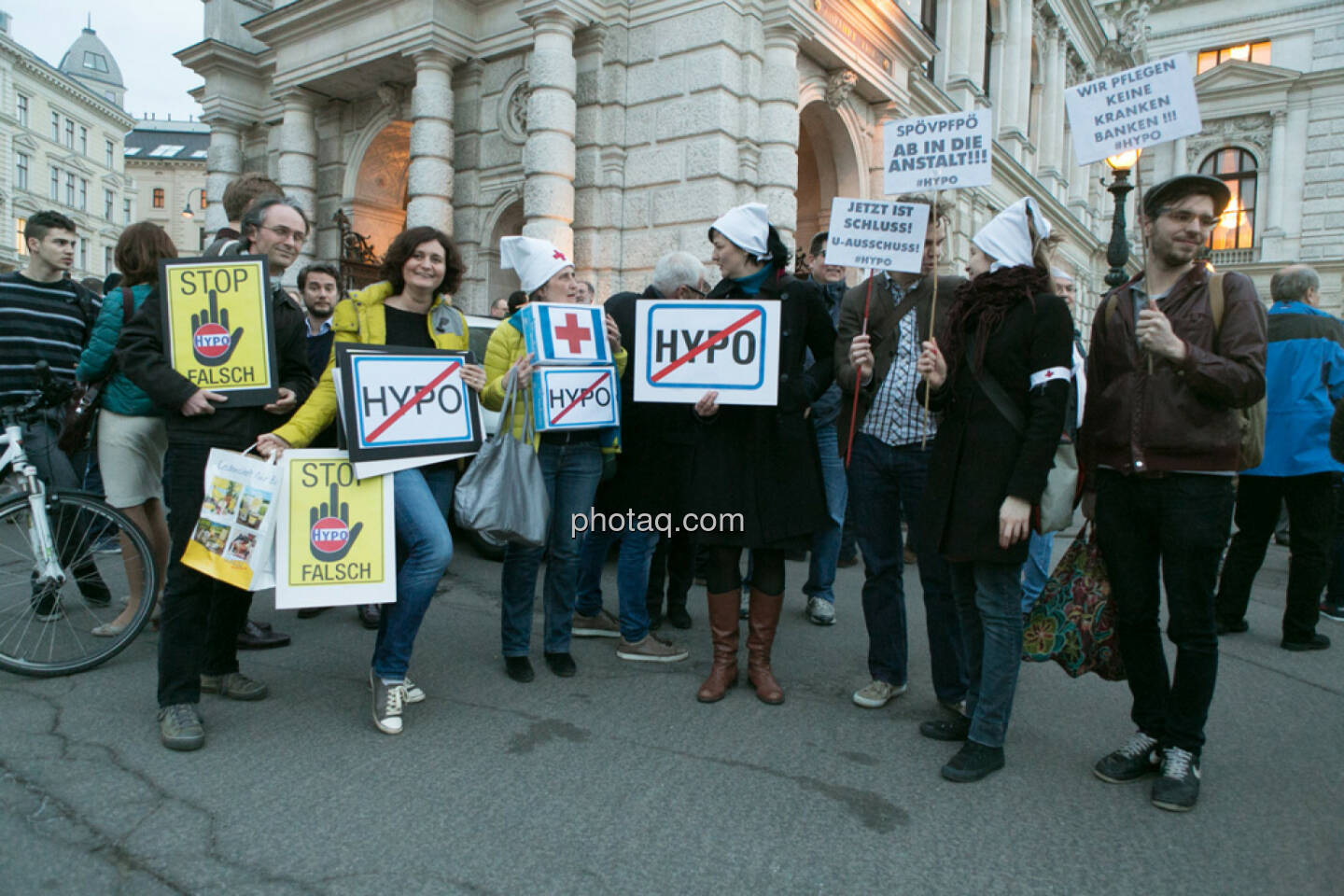 Nicht Hypo, Hypo Demonstration in Wien am 18.03.2014
