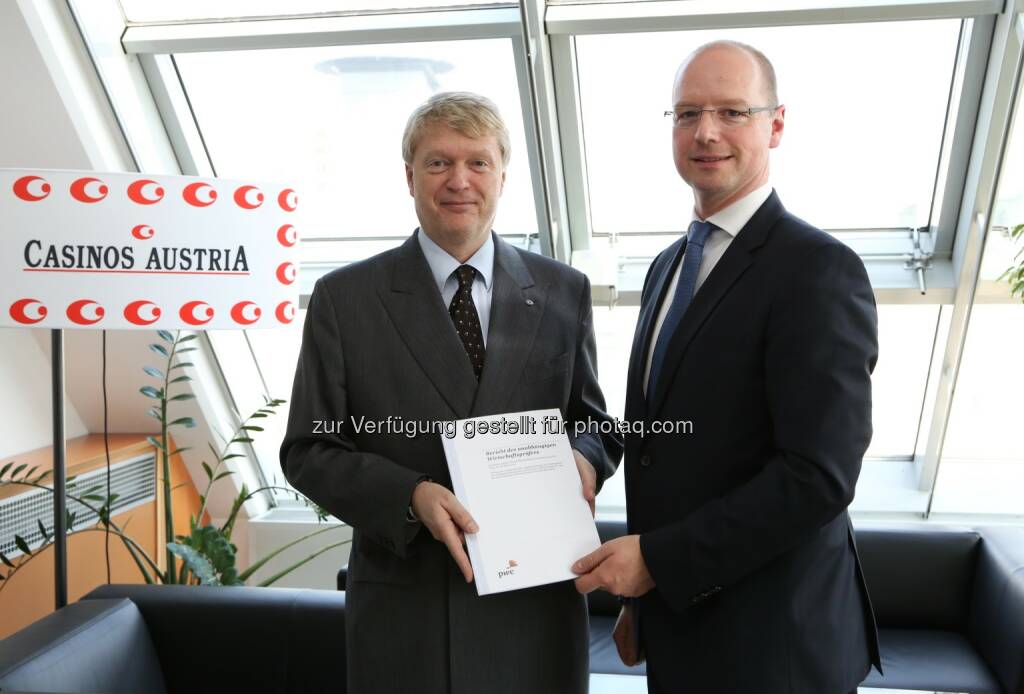 Casinos Austria Vorstandsdirektor Dietmar Hoscher mit Jörg Busch, PwC Wirtschaftsprüfung GmbH Wien : Casinos Austria & Österreichische Lotterien mit erfolgreichem Compliance-Audit, © Aussendung (03.04.2014) 