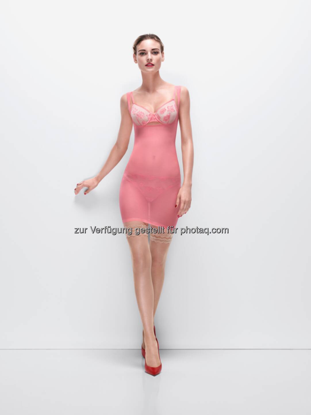 Wolford liefert den Halbjahresfinanzbericht 2012/13 und ergänzt traditionellerweise Bilder (c) Wolford