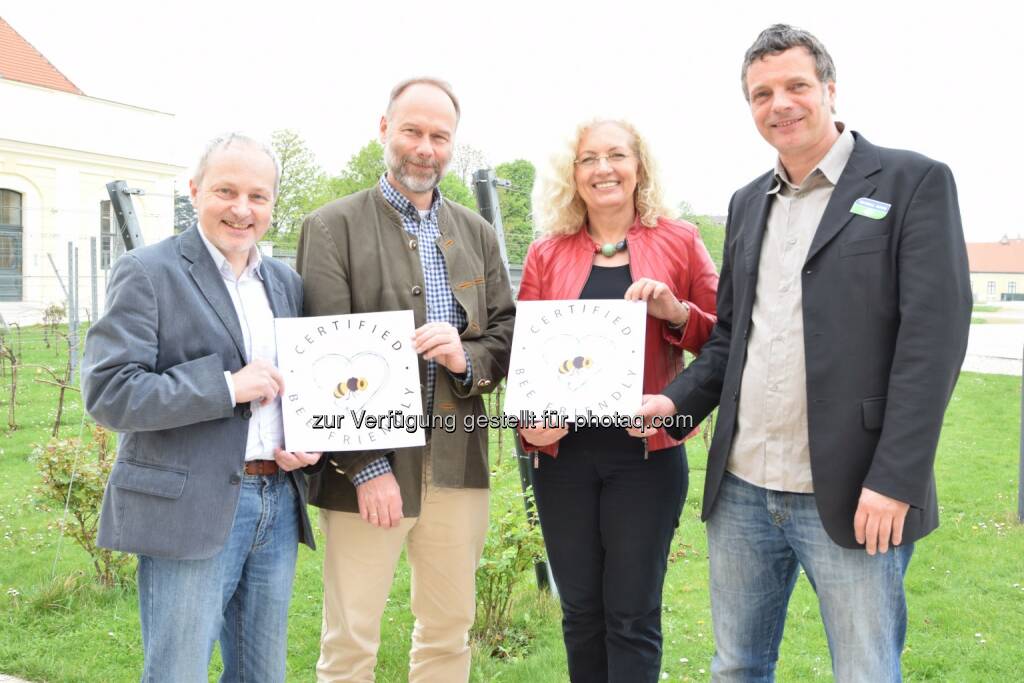 Pressekonferenz rund um die Global 2000 Bienenschutzkonferenz: Christian Boigenzahn (Biene Österreich), Walter Haefeker (Europäischer Berufsimkerverband), Karin Kadenbach (Abgeordnete zum EU-Parlament) und Helmut Burtscher (GLOBAL 2000), Hinweise zum Logo unter http://finanzmarktfoto.at/page/pic/17922 (05.04.2014) 