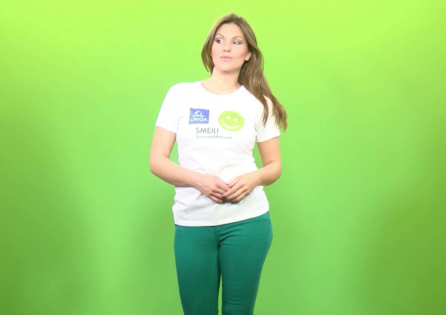 Wetter Smeil Miriam Geiregger, u.a. oe24.at (Shirt in der Uniqa-Kollektion)