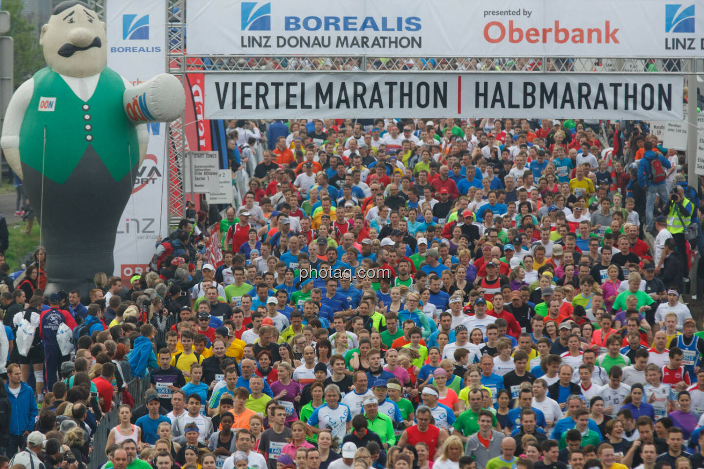 Start Viertel- und Halbmarathon, Borealis Linz Marathon, Fotograf: Klaus Mitterhauser